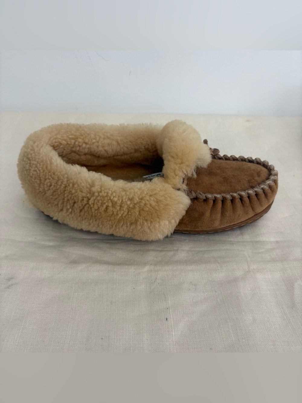 LL Bean 130484 Women's Wicked Good Moccasins Slippers Shoes Tan Size 8